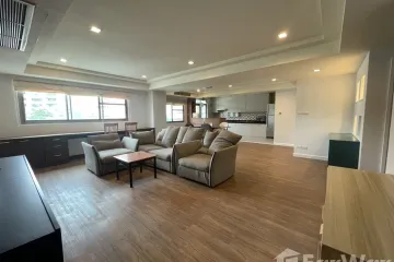 3 Bedroom Condo for sale in Khlong Tan Nuea, Bangkok near BTS Phrom Phong
