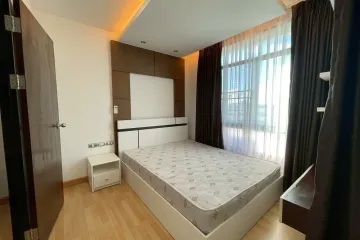 1 Bedroom Condo for sale in Nong Pa Khrang, Chiang Mai