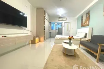 Condo for rent in Huai Khwang, Bangkok near MRT Huai Khwang