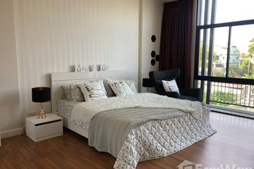 3 Bedroom Townhouse for sale in Wang Thonglang, Bangkok near MRT Chok Chai 4