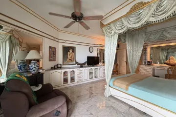 1 Bedroom Condo for sale in Na Kluea, Chonburi