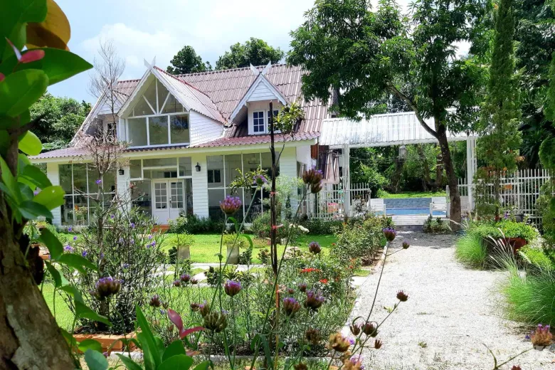 5 Bedroom Villa For Rent