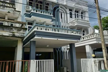 3 Bedroom Townhouse for rent in Chang Phueak, Chiang Mai