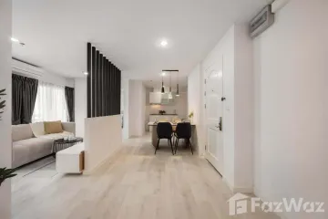 2 Bedroom Condo for sale in Sam Sen Nok, Bangkok near MRT Phawana