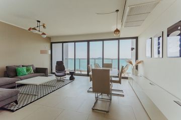 2 Bedroom Condo for sale in Zire Wongamat, Na Kluea, Chonburi
