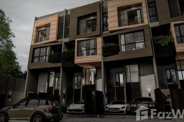 4 Bedroom Townhouse for sale in Sam Sen Nok, Bangkok near MRT Ratchadaphisek