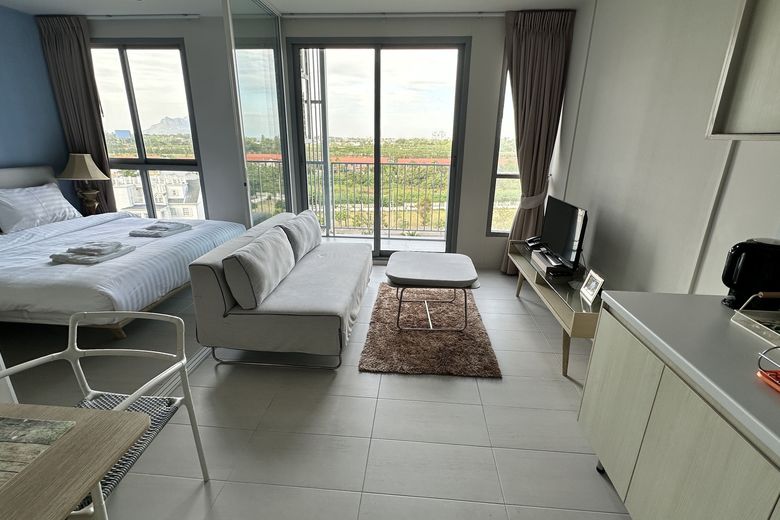1 Bedroom Condo For Rent