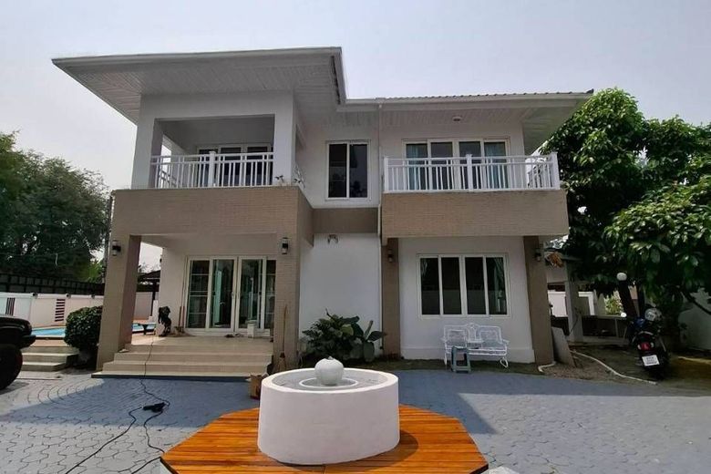 4 Bedroom Villa For Rent