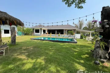 3 Bedroom House for sale in Si Maha Phot, Prachin Buri