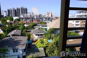 1 Bedroom Condo for sale in Phra Khanong Nuea, Bangkok near BTS Ekkamai