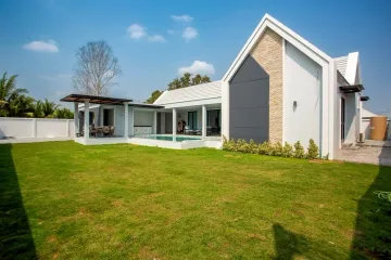 4 Bedroom Villa for rent in Thap Tai, Prachuap Khiri Khan