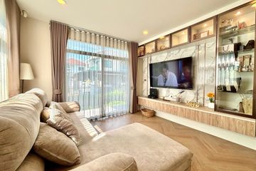 4 Bedroom House for sale in Lat Krabang, Bangkok