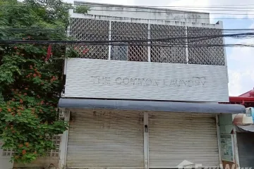 4 Bedroom Commercial for rent in Chang Khlan, Chiang Mai