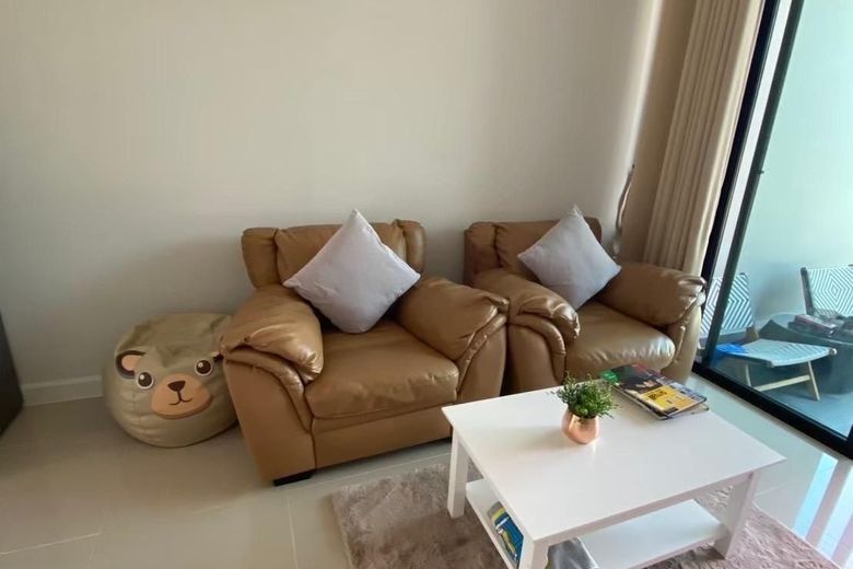 2 Bedroom Townhouse For Rent