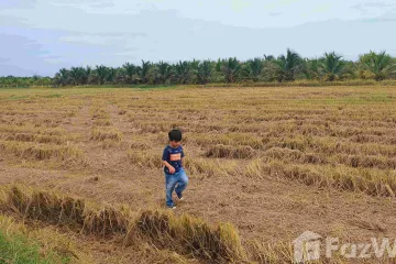 Land for sale in Khu Bua, Ratchaburi