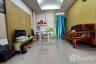 2 Bedroom Townhouse for sale in Yokkrabat, Samut Sakhon