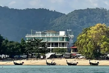 4 Bedroom Condo for rent in Rawai, Phuket