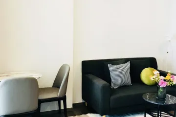 2 Bedroom Condo for sale in Noen Phra, Rayong