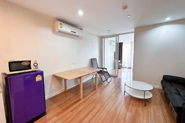 1 Bedroom Condo for sale in Khlong Ton Sai, Bangkok near BTS Wongwian Yai