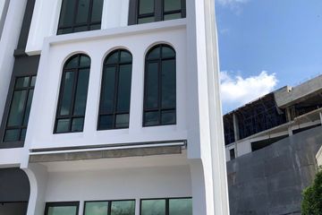 2 Bedroom Townhouse for rent in Choeng Thale, Phuket