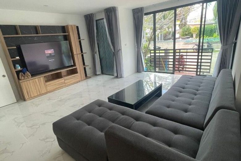 2 Bedroom Townhouse For Rent