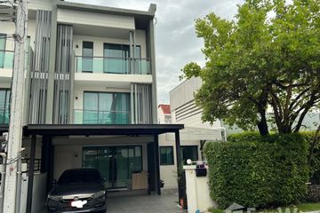 4 Bedroom Townhouse for sale in Taling Chan, Bangkok