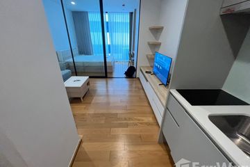 1 Bedroom Condo for sale in Silom, Bangkok near BTS Surasak