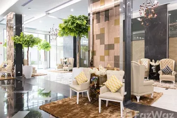 1 Bedroom Condo for sale in Bang Lamphu Lang, Bangkok near BTS Wongwian Yai
