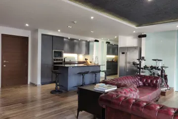 2 Bedroom Condo for sale in Lumpini, Bangkok near BTS Ploen Chit