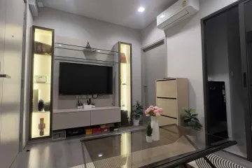 1 Bedroom Condo for rent in Bang Kraso, Nonthaburi near MRT Phra Nang Klao Bridge