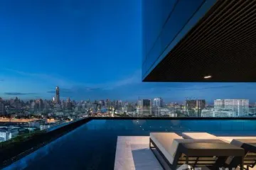 2 Bedroom Condo for sale in Sam Sen Nai, Bangkok near BTS Sanam Pao