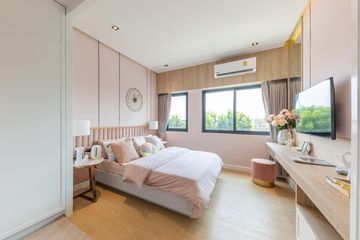 3 Bedroom Townhouse for sale in Dokmai, Bangkok