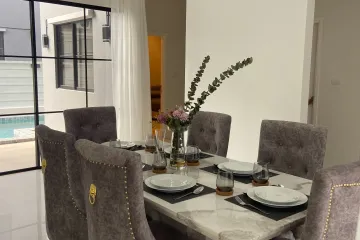 4 Bedroom House for rent in Ko Kaeo, Phuket