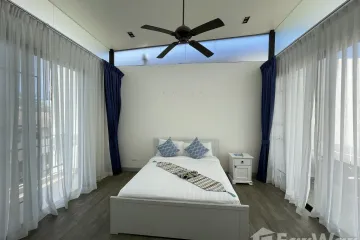 3 Bedroom Townhouse for rent in Choeng Thale, Phuket