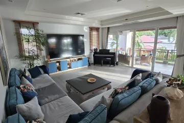 3 Bedroom Condo for sale in Choeng Thale, Phuket