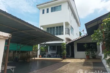 9 Bedroom House for sale in Lak Hok, Pathum Thani