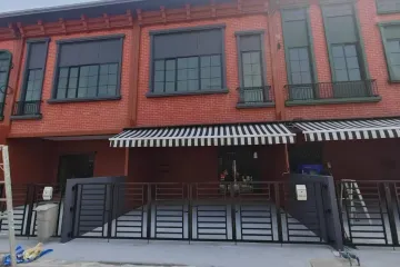 3 Bedroom Townhouse for sale in Bang Phli Yai, Samut Prakan