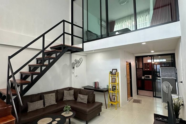 Townhouse For Rent