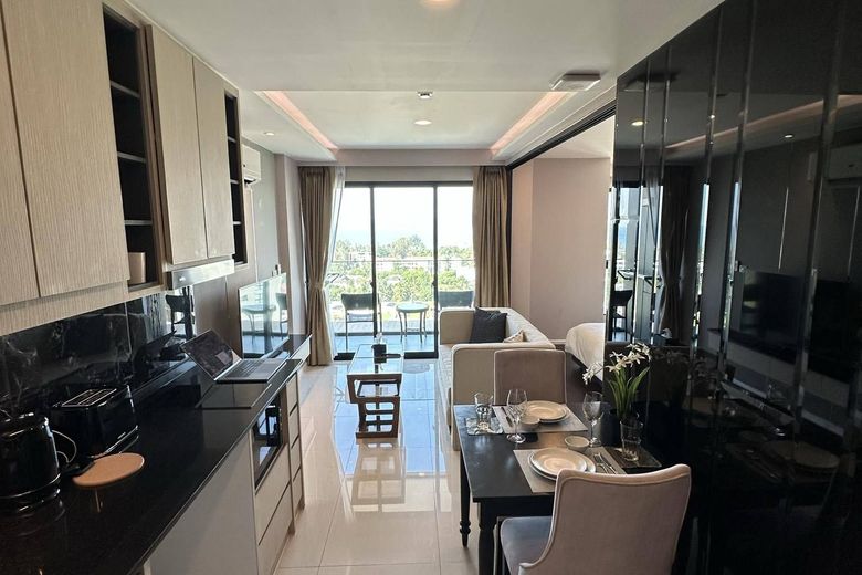 1 Bedroom Condo For Rent