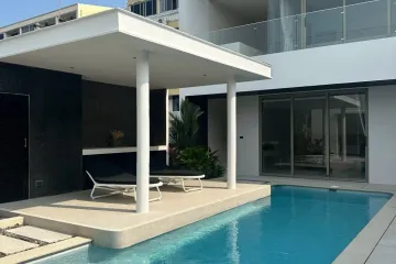 3 Bedroom Villa for sale in Rawai, Phuket