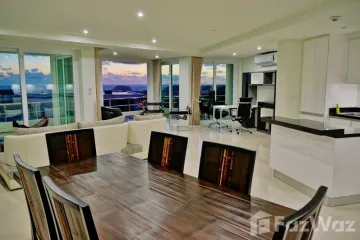 3 Bedroom Condo for sale in Karon, Phuket