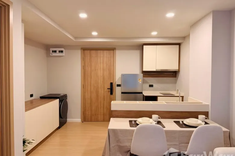 1 Bedroom Condo