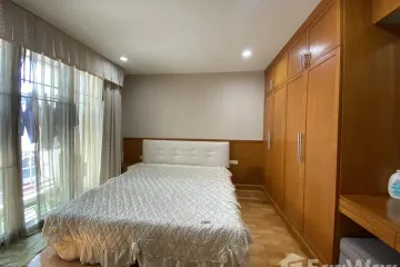 2 Bedroom Condo for sale in Khlong Toei Nuea, Bangkok near MRT Sukhumvit