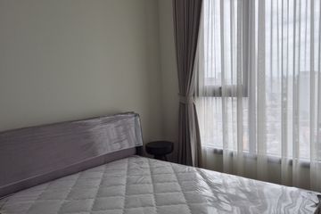 2 Bedroom Condo for sale in Bang Lamphu Lang, Bangkok near BTS Krung Thon Buri