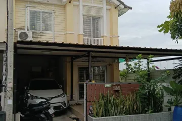 3 Bedroom Townhouse for sale in Khlong Sam, Pathum Thani