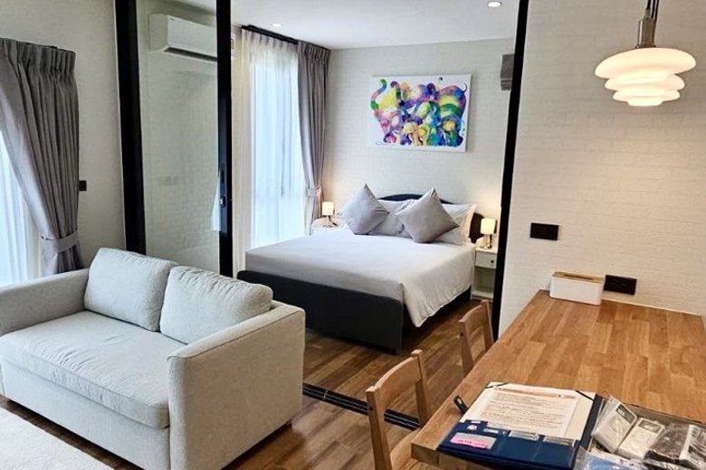 1 Bedroom Apartment