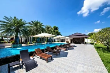 6 Bedroom Villa for Sale or Rent in Chalong, Phuket