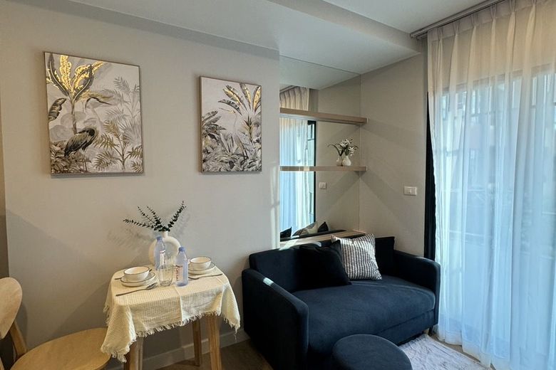 1 Bedroom Condo For Rent