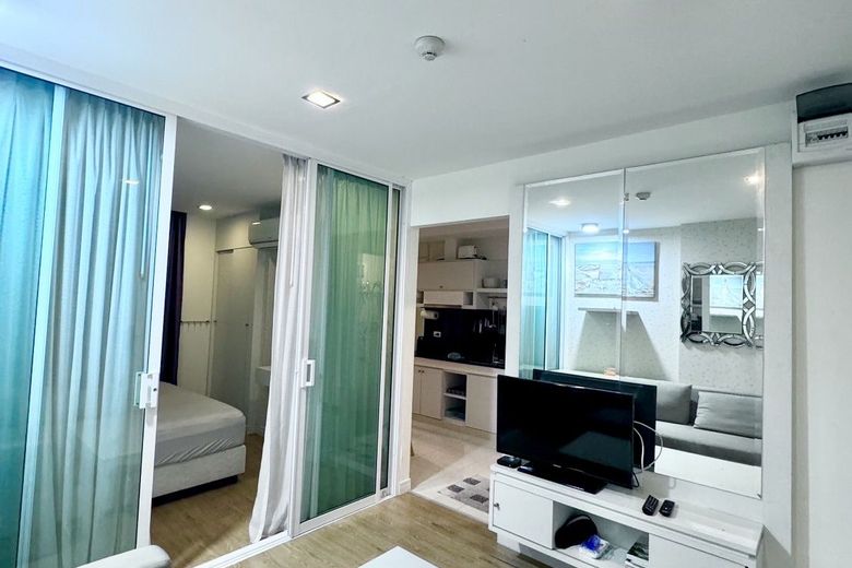 1 Bedroom Condo For Rent