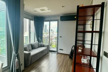 1 Bedroom Condo for sale in Khlong Tan Nuea, Bangkok